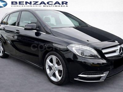 Usado Mercedes B180 122 CV (89 kW) 2013 Negro Monovolumen