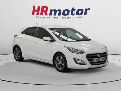Usado Hyundai i30 GO! 111 CV (81 kW) 2016 Blanco Utilitario