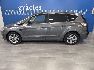 Usado Ford S-MAX Titanium 150 CV (110 kW) 2018 Gris / plata Monovolumen