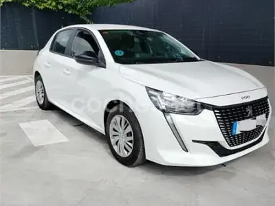 Usado Peugeot 208 Active 100 CV (73 kW) 2021 Blanco Utilitario