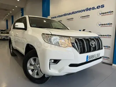 Używany Toyota Land Cruiser 204 KM (150 kW) 2021 Biały SUV