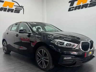 Usado BMW 118 136 CV (100 kW) 2023 Negro Berlina