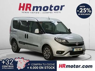 Usado Fiat Doblò Trekking 120 CV (88 kW) 2022 Gris Monovolumen