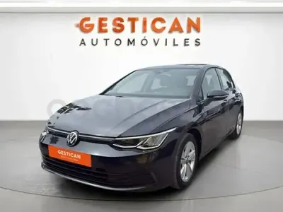 Usado VW Golf VIII Life 110 CV (80 kW) 2022 Negro Berlina