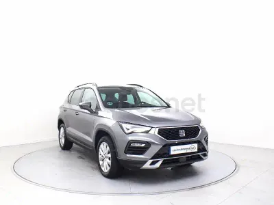 Usado Seat Ateca Style 150 CV (110 kW) 2025 Gris / plata SUV