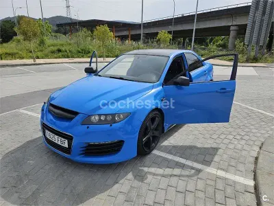 Usado Mazda 6 260 CV (191 kW) 2006 Azul Berlina