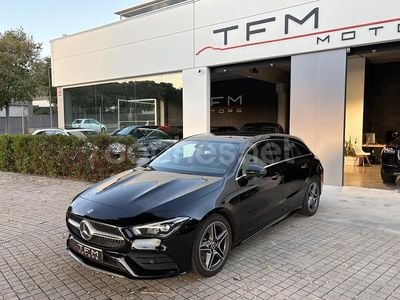 Usado Mercedes CLA200 Shooting Brake 163 CV (119 kW) 2021 Negro Familiar