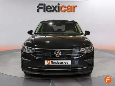Używany VW Tiguan Life 150 KM (110 kW) 2023 Czarny SUV