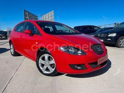 Rojo Usado 2007 Seat Leon Sport Berlina | 4750 € (Precio justo)