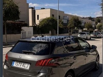 Usado Peugeot 308 Allure 130 CV (95 kW) 2018 Marrón Berlina