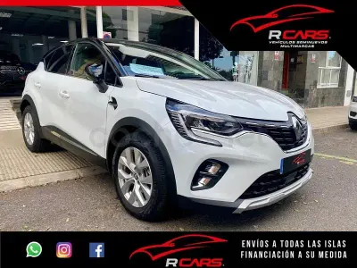 Używany Renault Captur Zen 160 KM (117 kW) 2022 Biały SUV