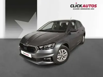 Usado Skoda Fabia Selection 116 CV (85 kW) 2025 Gris Utilitario