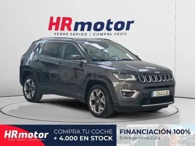 Usado Jeep Compass Limited 140 CV (102 kW) 2020 Gris / plata SUV