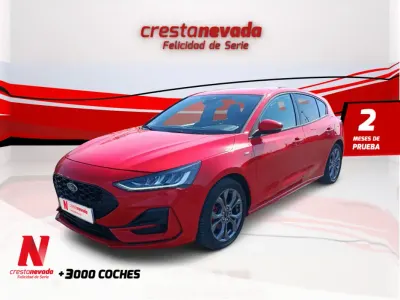 Usado Ford Focus ST-Line 125 CV (91 kW) 2022 Rojo