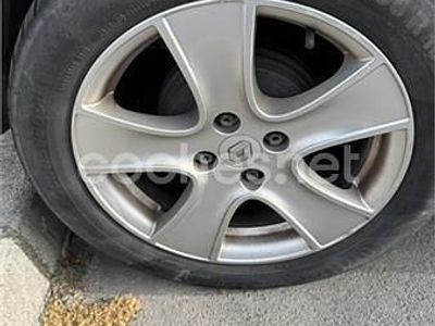 Usado Renault Clio IV Dynamique 90 CV (66 kW) 2013 Rojo Berlina