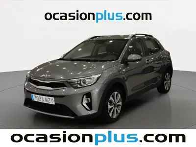 Usado Kia Stonic 100 CV (73 kW) 2025 Gris SUV