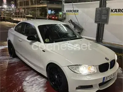 Usado BMW 120 Sport Line 177 CV (130 kW) 2008 Blanco Utilitario