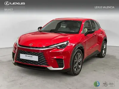 Usado Lexus LBX 136 CV (100 kW) 2025 Rojo SUV