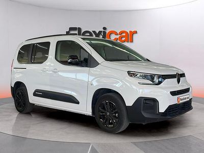 Usado Citroën Berlingo Shine 131 CV (96 kW) 2024 Blanco Monovolumen