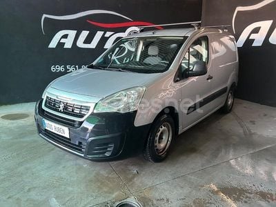 Gris / plata Usado 2016 Peugeot Partner Tepee Access Monovolumen | 7500 € (Buen precio)