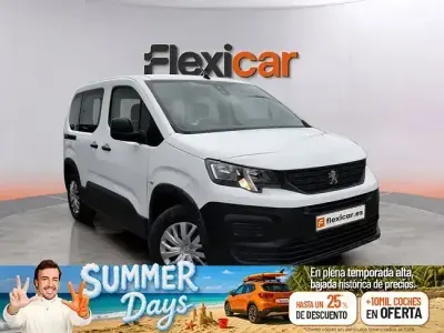 Usado Peugeot Rifter Active 100 CV (73 kW) 2021 Blanco Monovolumen
