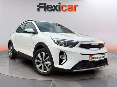 Usado Kia Stonic 101 CV (74 kW) 2024 Blanco SUV