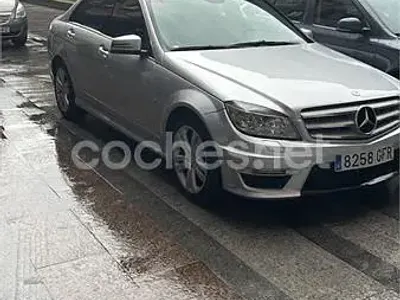 Usado Mercedes C180 Avantgarde 143 CV (105 kW) 2008 Gris / plata Berlina