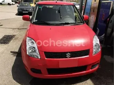 Usado Suzuki Swift GL 92 CV (67 kW) 2006 Rojo Utilitario