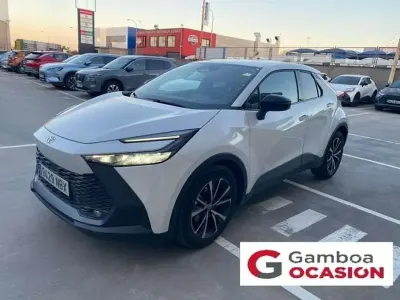 Usado Toyota C-HR Advance 141 CV (103 kW) 2025 Blanco SUV