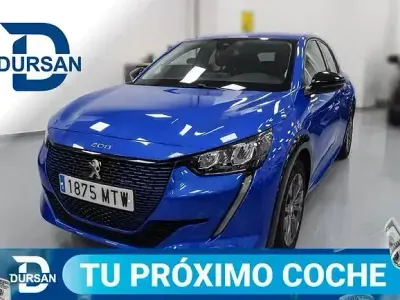 Usado Peugeot e-208 Allure 100 kW (136 CV) 2024 Azul Utilitario