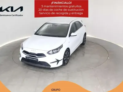Używany Kia Ceed 101 KM (74 kW) 2025 Biały Hatchback