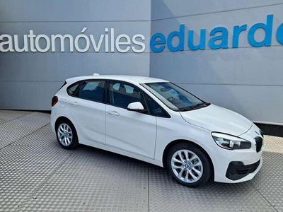 Blanco Usado 2022 BMW 225 Advantage Monovolumen | 18.500 €