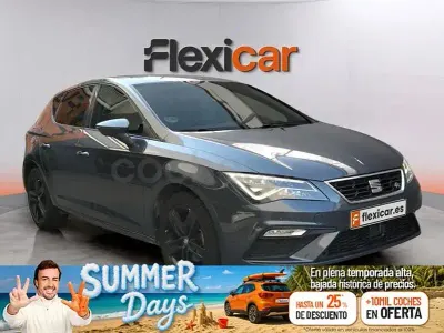 Usado Seat Leon FR 130 CV (95 kW) 2019 Gris / plata Berlina