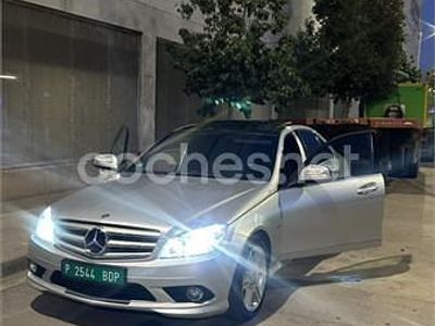 Usado Mercedes C280 231 CV (169 kW) 2008 Gris / plata Berlina