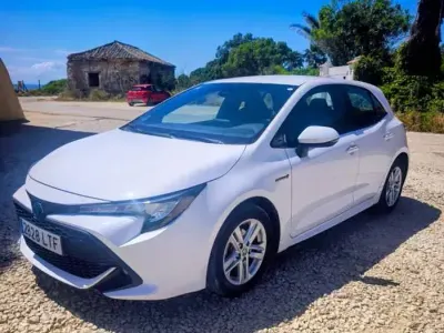 Usado Toyota Corolla Business Edition 122 CV (89 kW) 2021 Blanco Utilitario