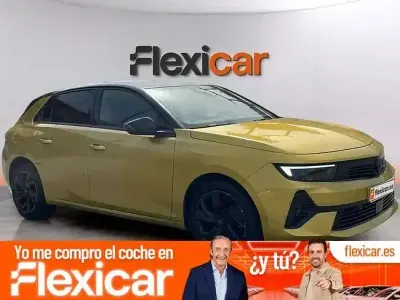 Usado Opel Astra 130 CV (95 kW) 2022 Amarillo Utilitario