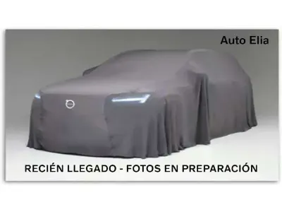 Usado Volvo EX30 Plus 200 kW (272 CV) 2024 Amarillo SUV