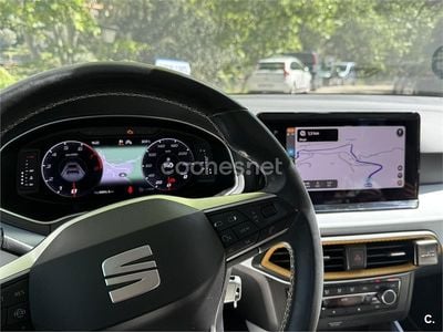 Usado Seat Arona Style Plus 110 CV (80 kW) 2022 Rojo SUV