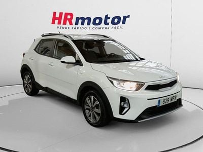 Blanco Usado 2023 Kia Stonic SUV | 14.490 € (Precio justo)