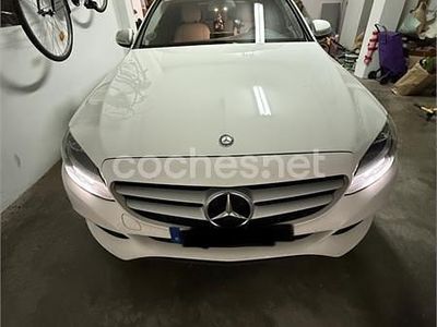 Usado Mercedes C200 136 CV (100 kW) 2015 Blanco Familiar
