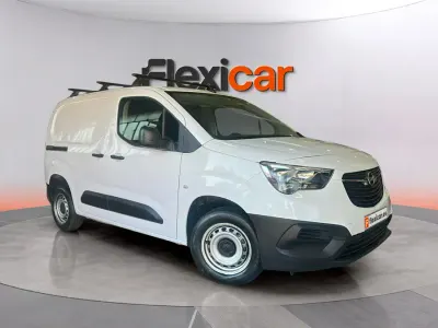 Usado Opel Combo 102 CV (75 kW) 2023 Blanco Monovolumen
