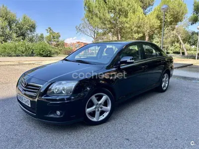 Usado Toyota Avensis Executive 126 CV (92 kW) 2008 Negro Berlina