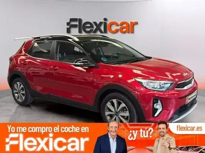 Usado Kia Stonic 100 CV (73 kW) 2022 Rojo SUV