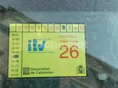 Usado Renault Mégane 75 CV (55 kW) 1998 Granate Berlina