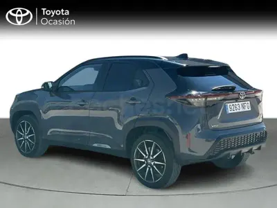 Usado Toyota Yaris Cross Sport 130 CV (95 kW) 2025 Gris / plata SUV