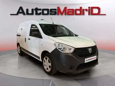 Usado Dacia Dokker Essentiel 109 CV (80 kW) 2021 Blanco Monovolumen