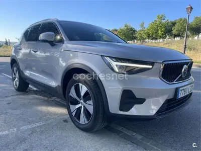 Usado Volvo XC40 Core 163 HP (119 kW) 2022 Cinzento SUV