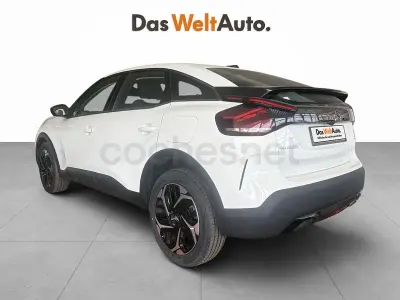 Usado Citroën C4 Feel 130 CV (95 kW) 2022 Blanco Berlina