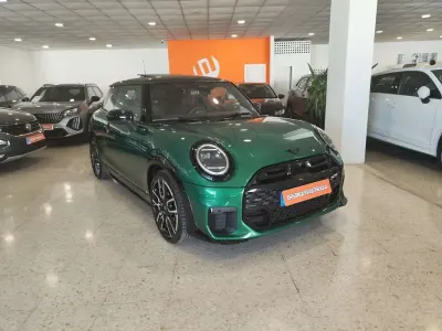 Usado Mini Cooper 150 kW (204 CV) 2025 Verde Utilitario
