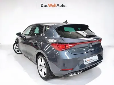 Usado Seat Leon FR 110 CV (80 kW) 2022 Gris